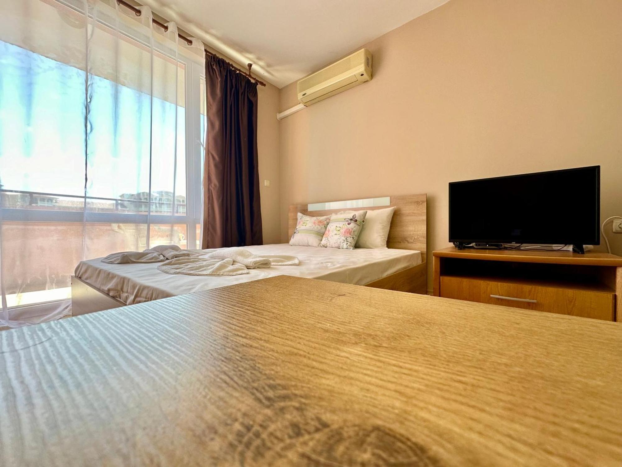 Privilege Fort Beach - Menada Apartments 埃勒尼特 外观 照片