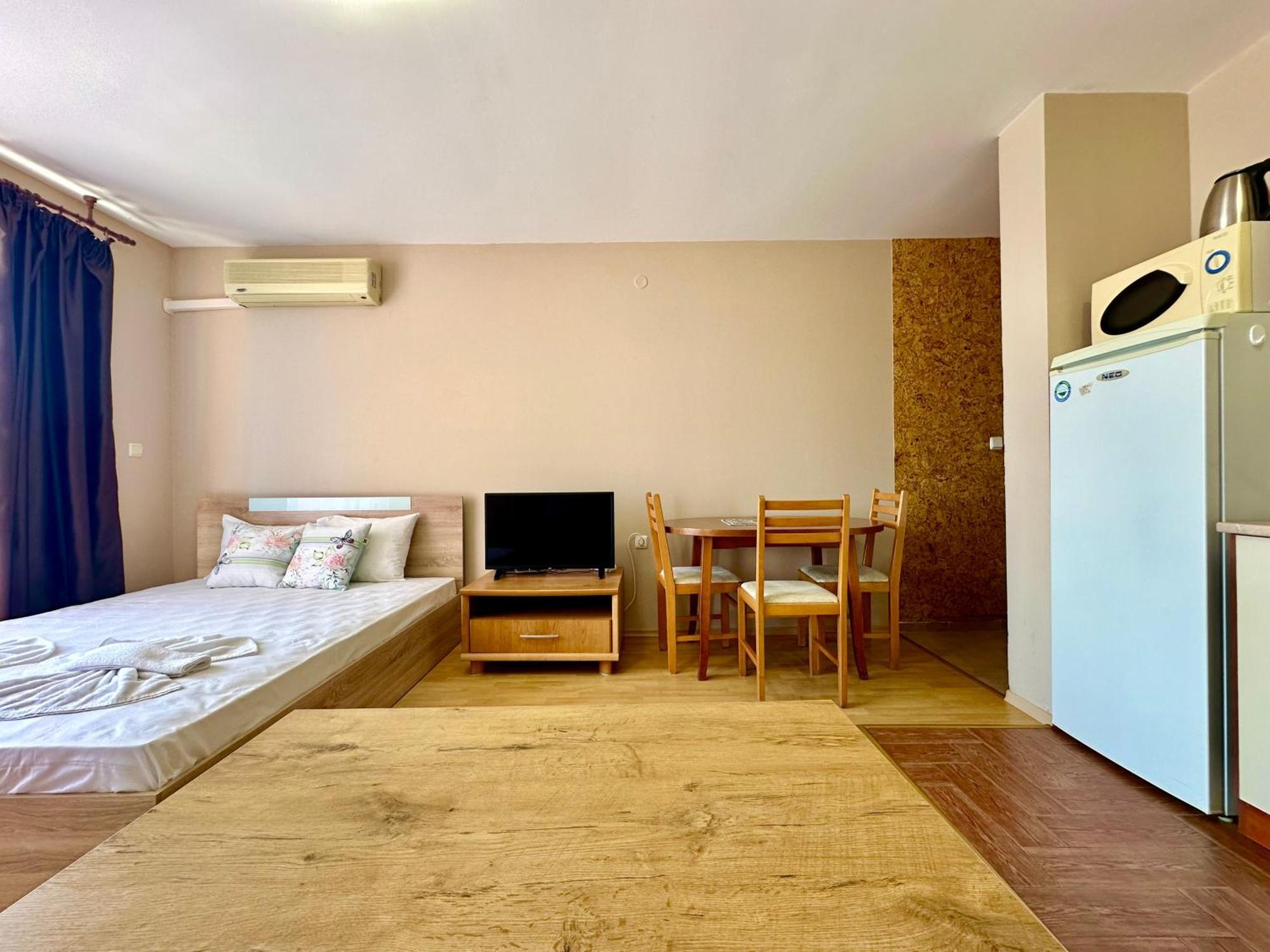 Privilege Fort Beach - Menada Apartments 埃勒尼特 外观 照片