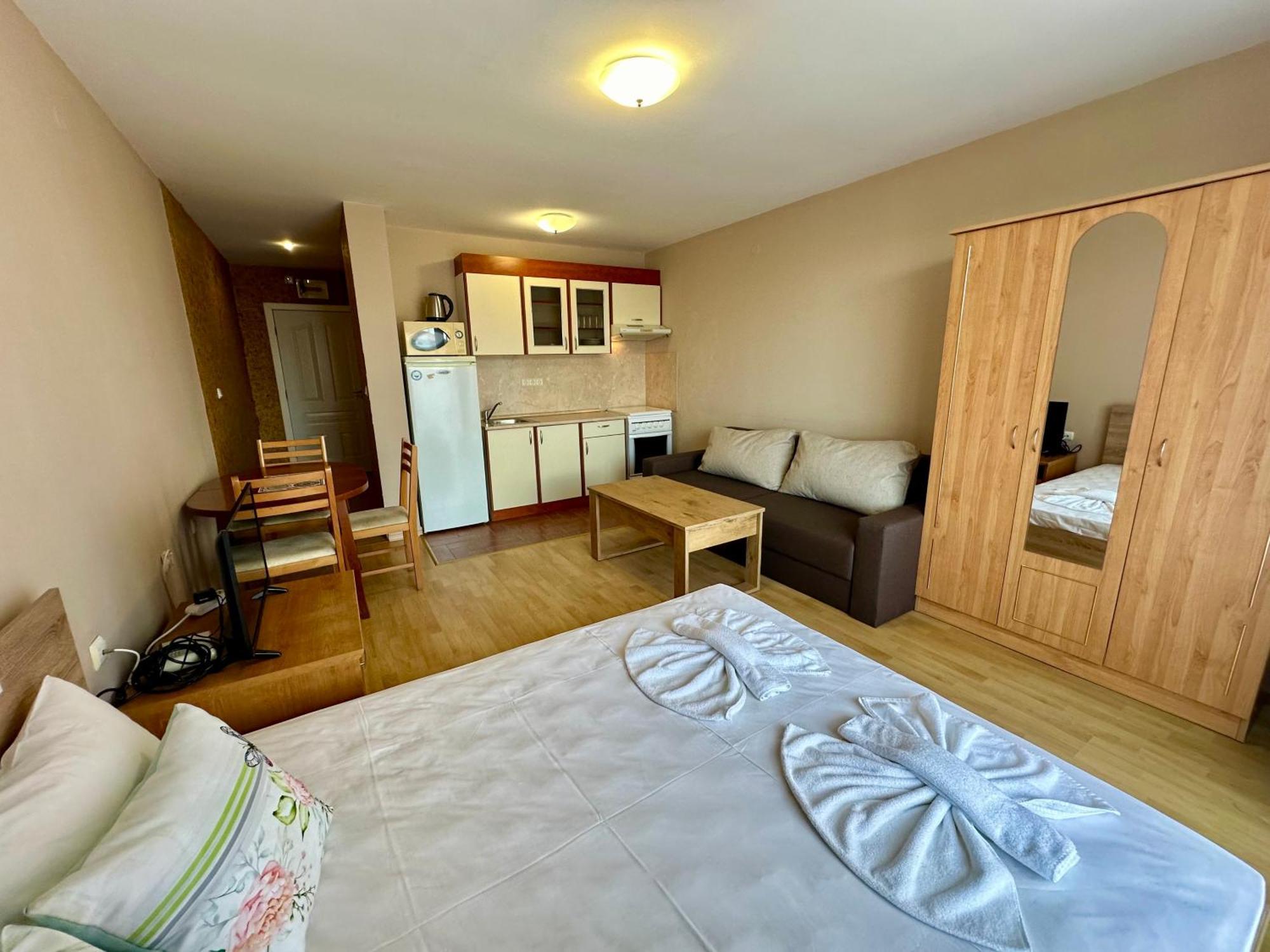 Privilege Fort Beach - Menada Apartments 埃勒尼特 外观 照片