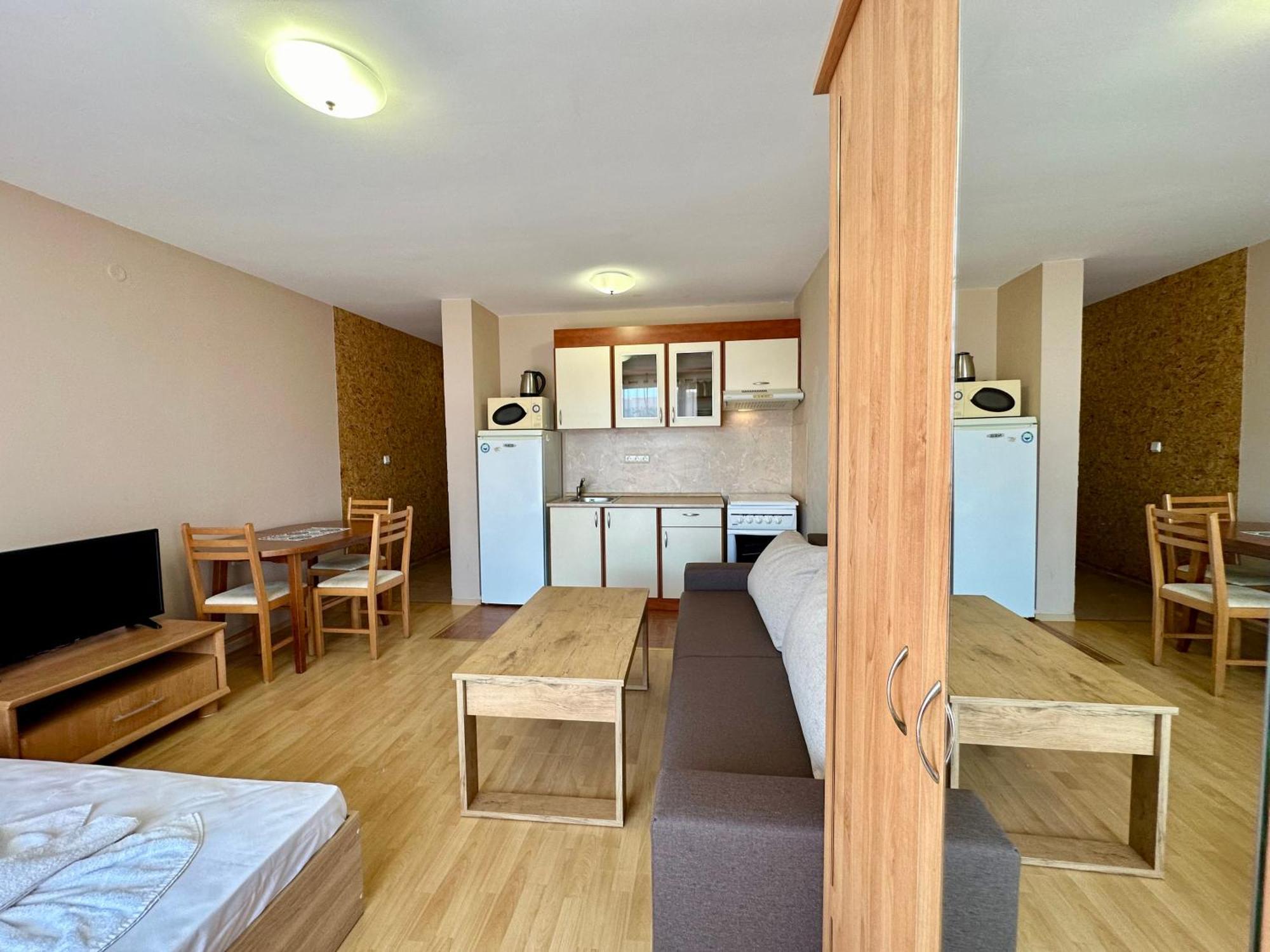 Privilege Fort Beach - Menada Apartments 埃勒尼特 外观 照片